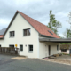 holzhausbau einfamilienhaus carport rosstal (3)