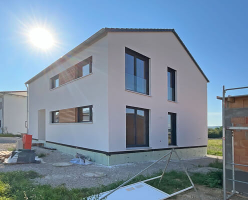 Einfamilienhaus mit Einliegerwohnung und Garage in Scheßlitz